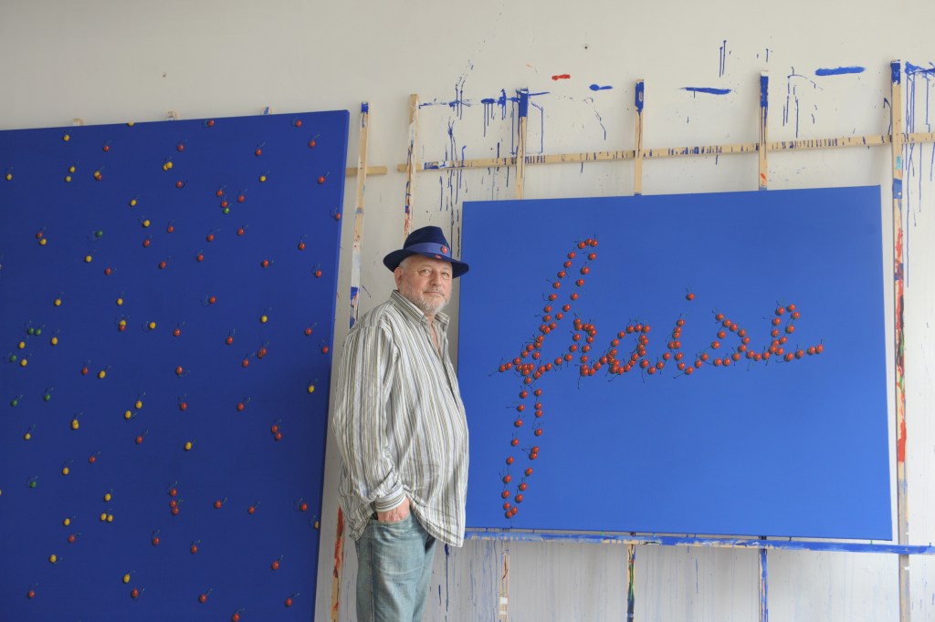 Jacques Halbert dans son atelier
